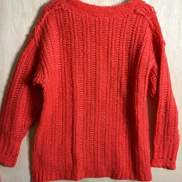 NWOT Free People chunky knit sweater. Small - Picture 5 of 5